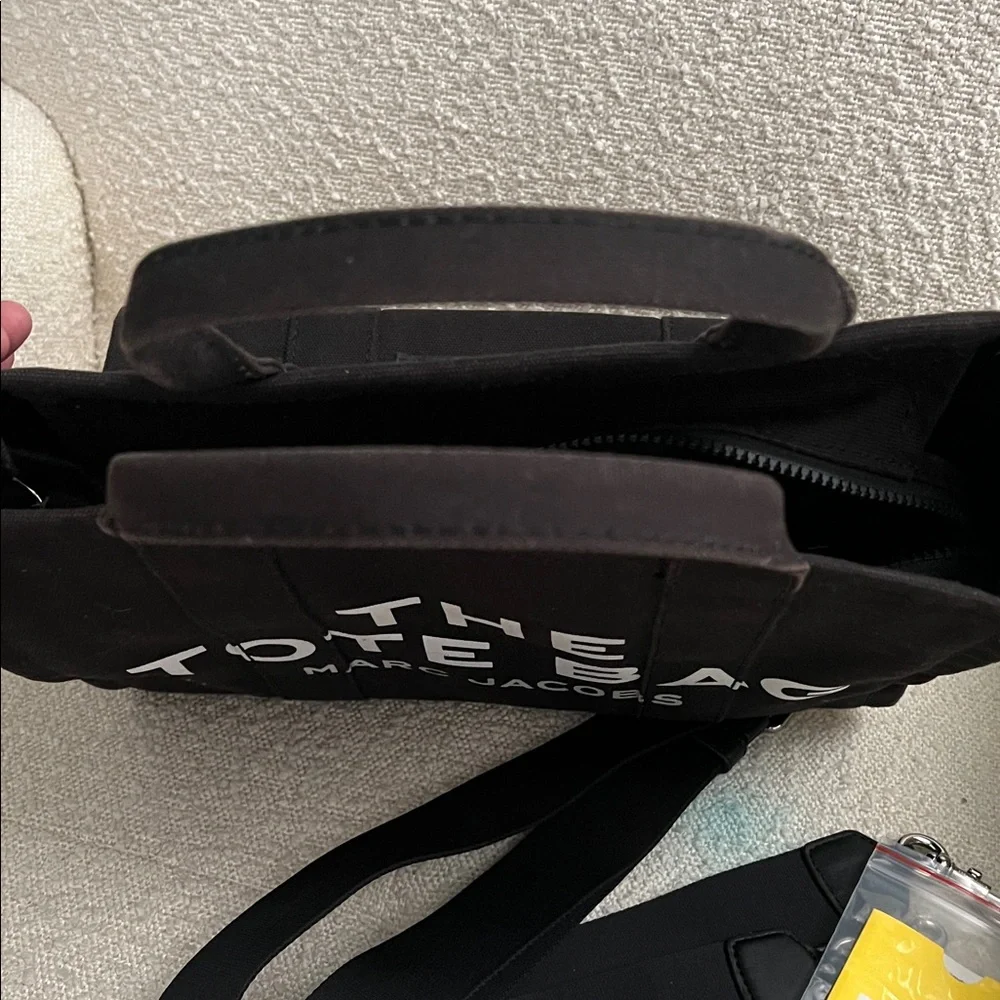 Marc Jacobs Black Canvas Tote Bag - Picture 6 of 14